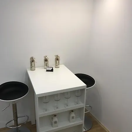 Metropole - Kogalniceanu Apartmán